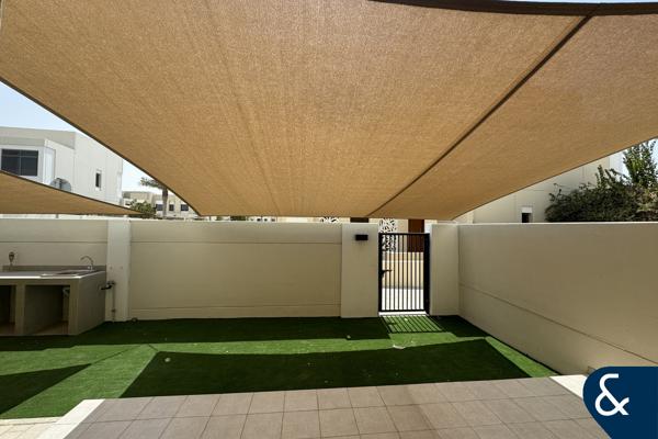SINGLE ROW | SPACIOUS | MODERN FACILITIES